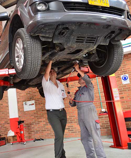 Green Hybrid Care workshop and vehicle service 6