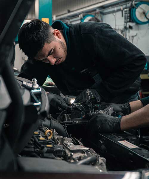Green Hybrid Care workshop and vehicle service 5